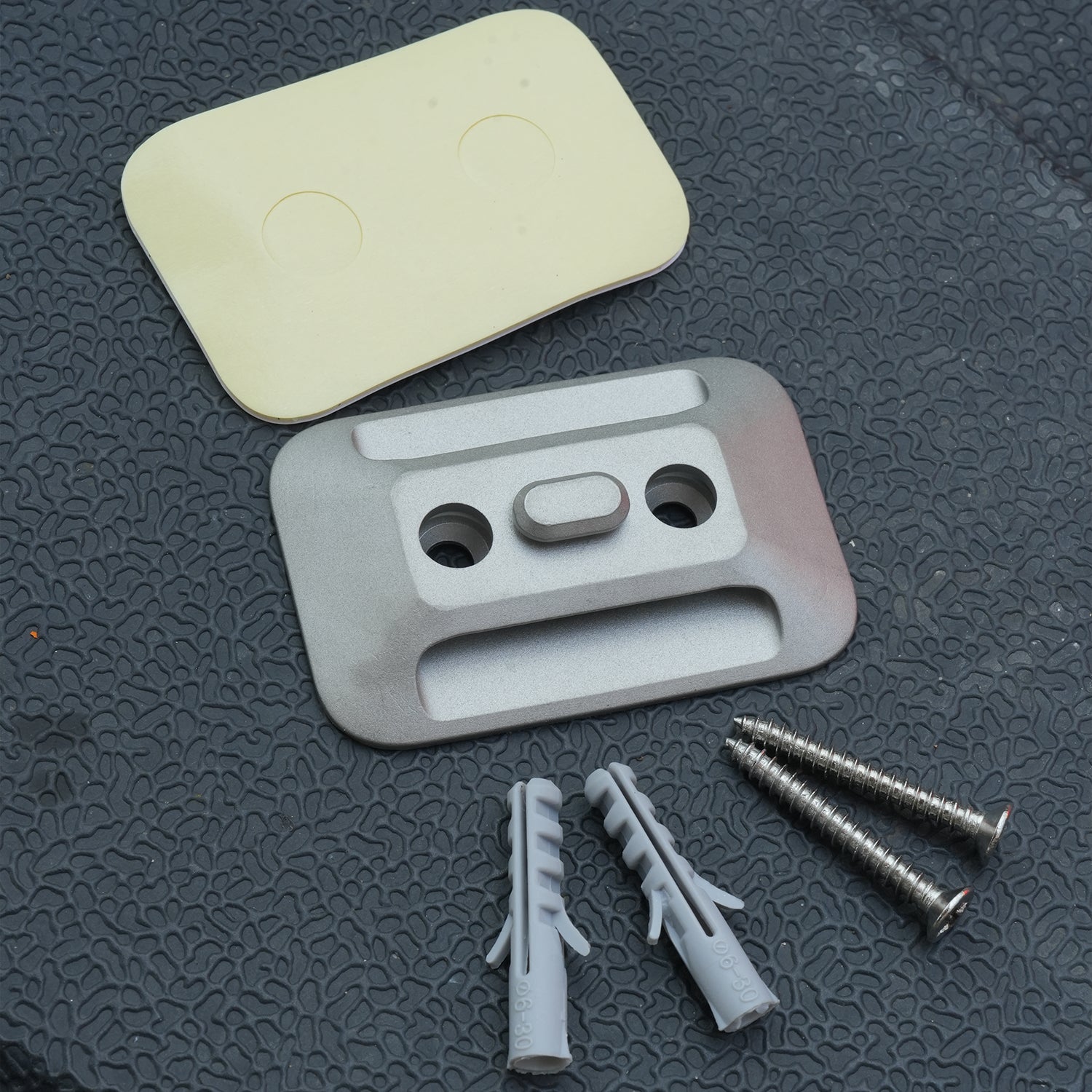 TD2 Telescopic Lantern Wall Hook Kit