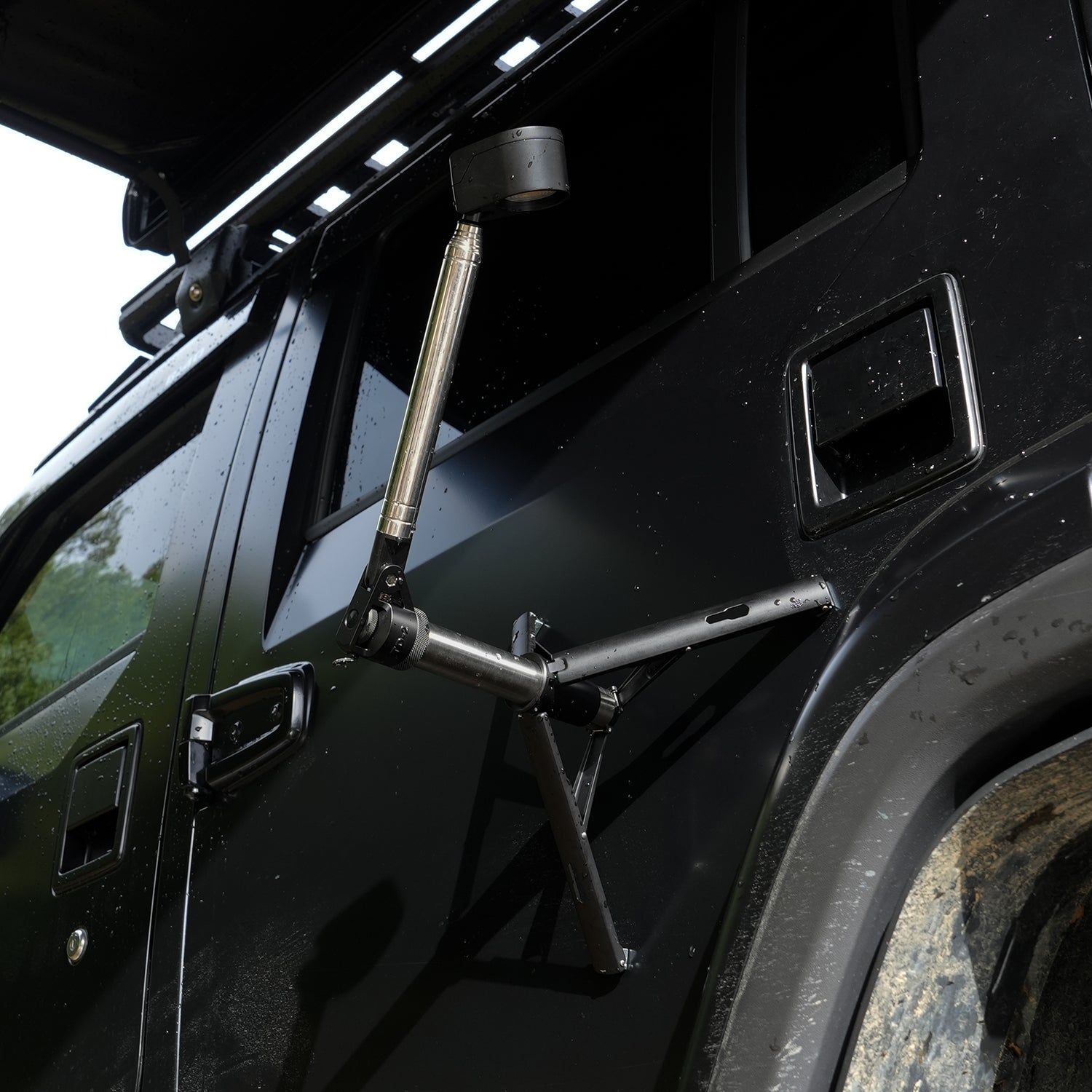 Portable Outdoor Lights TD2| Rechargeable & Telescopic - ouTask